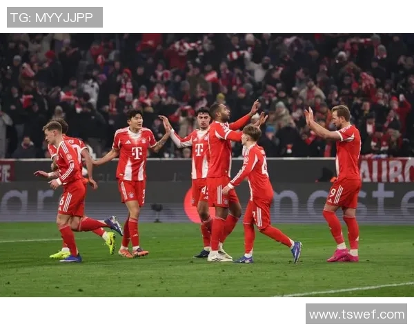 奥格斯堡遭遇拜仁慕尼黑客场惨败,无缘斩获胜利 奥格斯堡遭遇拜仁慕尼黑客场惨败,无缘斩获胜利